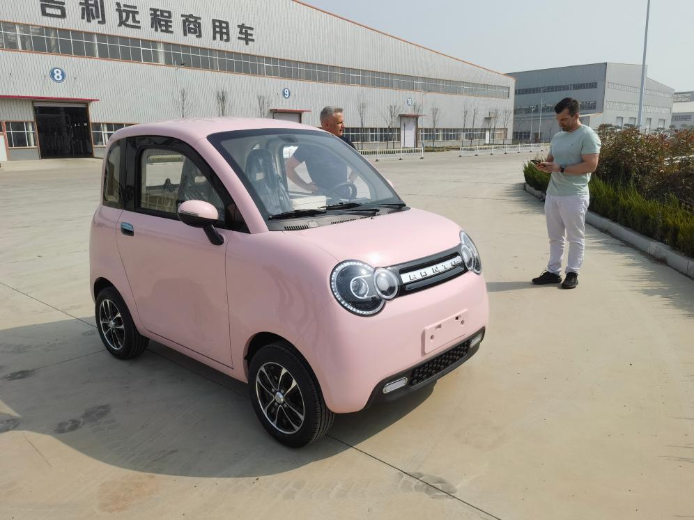 A kiváló minőség elismerést és dicséretet nyer, miután az európai ügyfelek meghajtották a BTE09-et